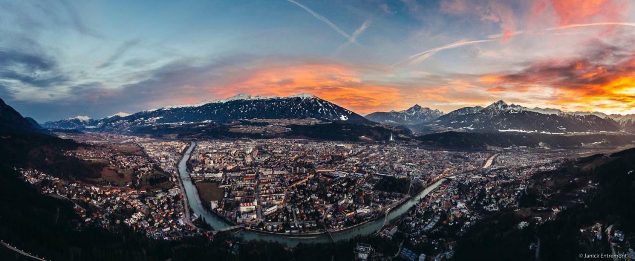 Charming, Central, Spacious Apartment Innsbruck Eksteriør bilde